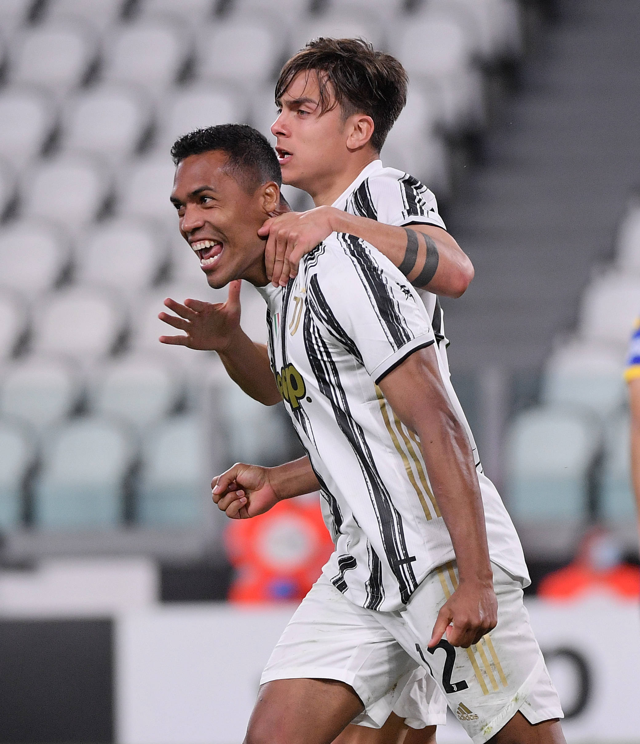 退役后的她 退役后的她