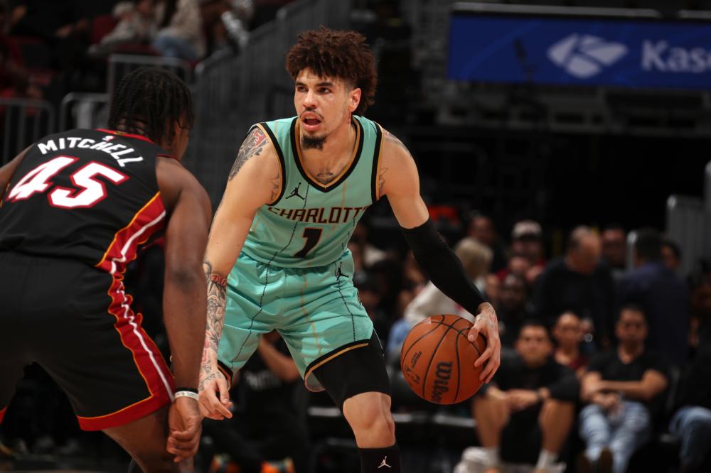 则聚焦在 则聚焦在